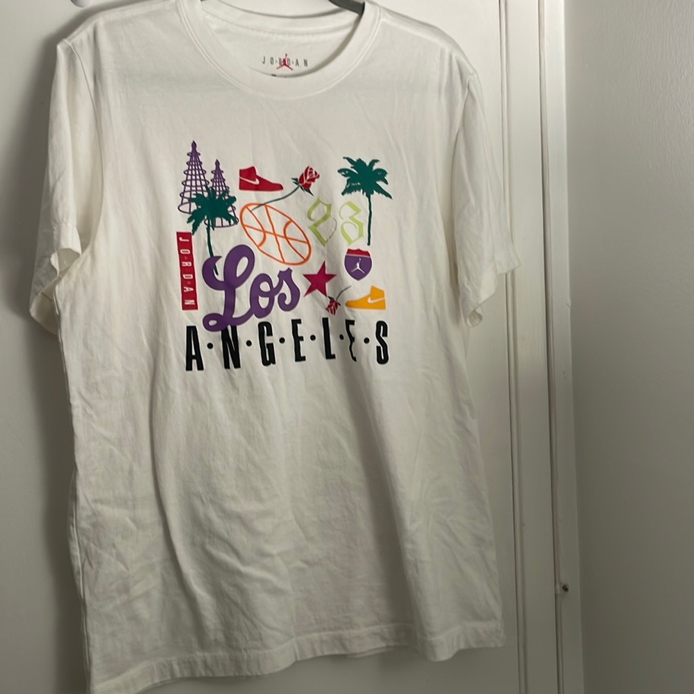jordan shirt size medium